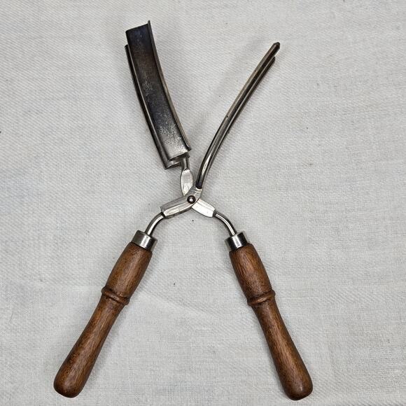 Antique Vintage Wooden Handled Hair Crimper Tool - Picture 6 of 8